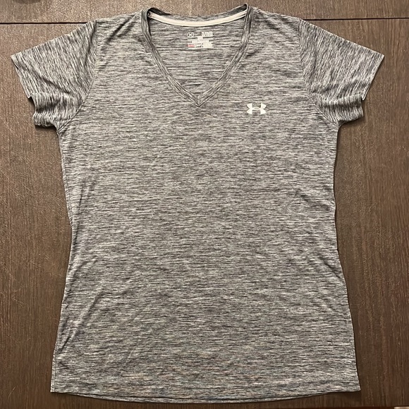Under Armour Tops - Under Armour Women’s HeatGear Shirt